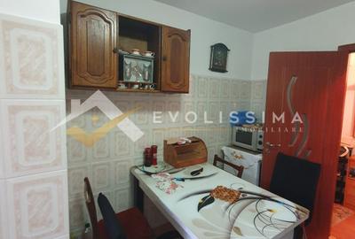 Apartament 3 camere decomandat, mobilat si utilat Strada Gloriei - 4