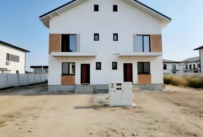 Casă cu 4 camere în Bragadiru