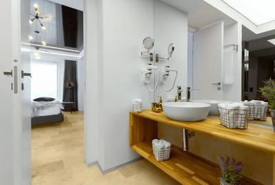 Apartament cu 2 camere semidecomandat în Olimp