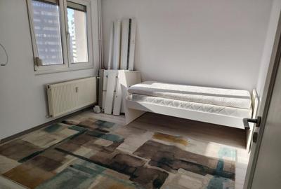 Apartament 3 camere  semidecomandat - zona Titan - 6