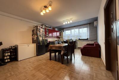Apartament cu 2 camere semidecomandat, mobilat în Florești
