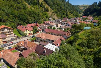 Casă la munte, gata de mutat ,  Poiana Mărului Brasov cu Teren minim 1.000 mp - 17