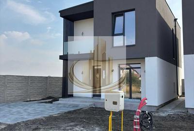 Duplex cu 5 camere în Săcălaz