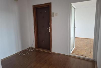 Apartament 2 camere, hol patrat, et 3, str Mare a Unirii - 7
