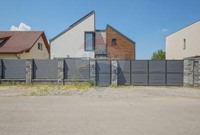 Casă modernă premium de închiriat,4 camere,Curte generoasă,Stupini - 1