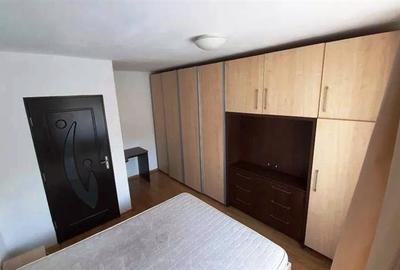 Apartament cu 2 camere decomandat, mobilat în Centrul Civic