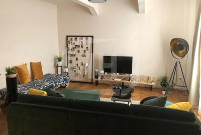 Apartament cu 3 camere decomandat, mobilat în Central