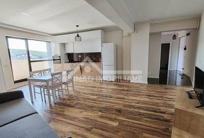 Apartament cu 3 camere semidecomandat, mobilat în Zorilor