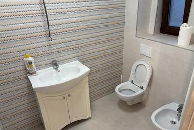 Vanzare apartament spatios de 3 camere, zona Jiului - 7