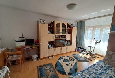 Apartament 2 camere Zona Opc - Strada Lupeni - etaj 3/4 - 54 mp - 3