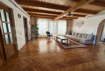 Casă individuală cu 4 camere în Sud