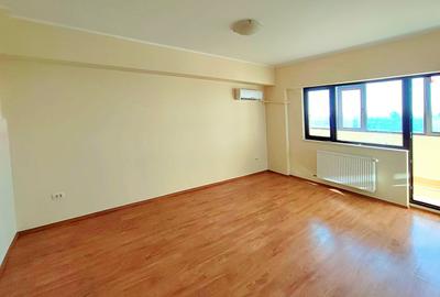 Garsonieră decomandată în Bd. Coșbuc