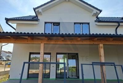 Duplex cu 3 camere în Șura Mare