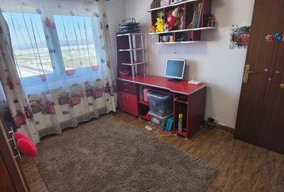 Apartament cu 2 camere decomandat, mobilat în Electroprecizia