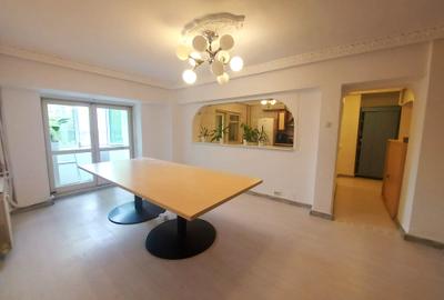 Apartament cu 2 camere semidecomandat în Unirii