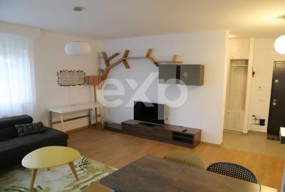 Apartament cu 3 camere semidecomandat, mobilat în Zorilor