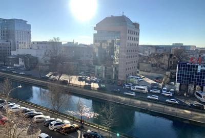 Unirii Camera De Comerț - 1