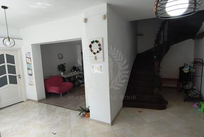 SALON INFRUMUSETARE//CLINICA// AFI PLOIESTI// - 1