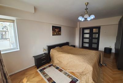 Apartament cu 2 camere decomandat, mobilat în Unirii