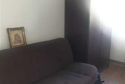 Apartament cu 3 camere decomandat, mobilat în Galata