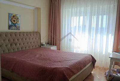 Apartament cu 4 camere decomandat în Cug