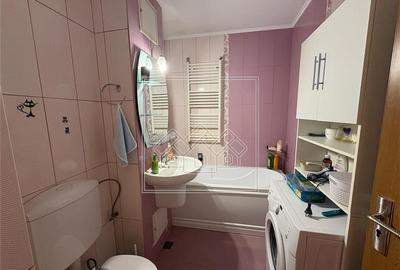 Apartament cu 2 camere, balcon, etaj 2 - Zona Strand - 8