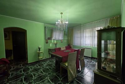 Apartament 3 camere -etaj 2 -Piata Rahova- bloc 4 etaje - anvelopat - 11