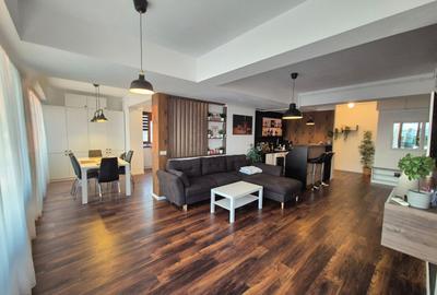 Penthouse 104,97 mp + 192,81 mp terase - piata Sudului - 2