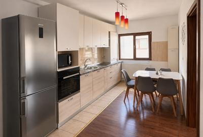 Apartament cu 2 camere decomandat, mobilat în Zorilor