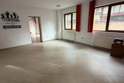 Birou, de 72.00 mp, în 13 Septembrie