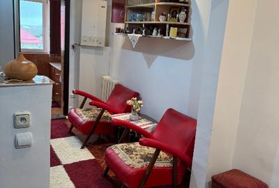 Vând apartament cu două camere decomandat - 4