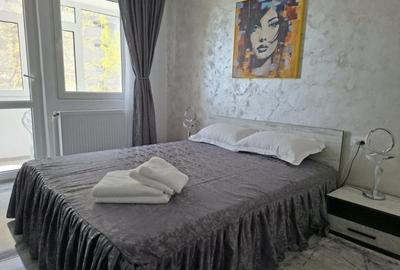 Apartament cu 3 camere semidecomandat , zona Centrala - 3