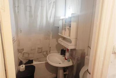 Apartament 2 camere in zona ultracentrala Moldova Noua - 7