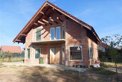Casa P+M semifinisata in Sanpaul - 2