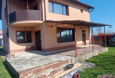 Gradistea- 2 vile individuale construite in regim propriu in anul 2008! - 9