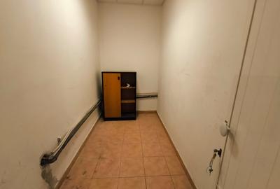 CENTRU - Bdul Tomis spatiu comercial cu vitrina stradala! - 11