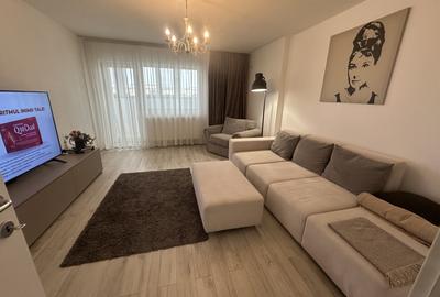 Apartament cu 3 camere decomandat, mobilat în Decebal