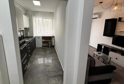 Apartament cu 2 camere decomandat, mobilat în Central