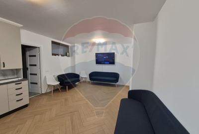 Apartament cu 2 camere decomandat, mobilat în Unirii