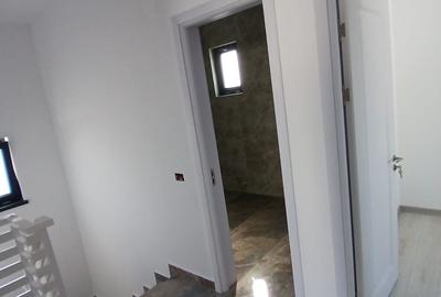 VILĂ MODERNĂ DE VÂNZARE NĂVODARI - 6