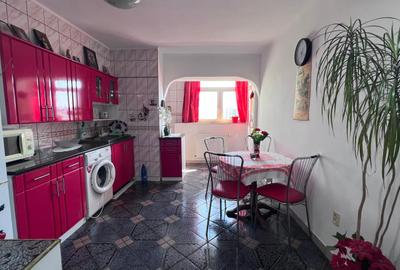 Apartament cu 2 camere decomandat în Drumul Taberei