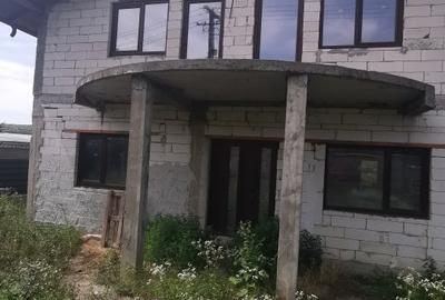 Casa cu etaj construita in 2023 la Stauceni - 1