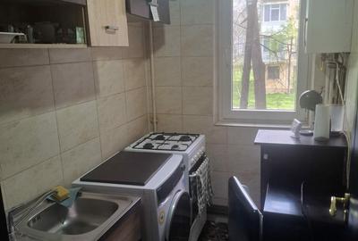 Apartament 3 camere,etaj 1,zona Alexandru cel Bun - 4