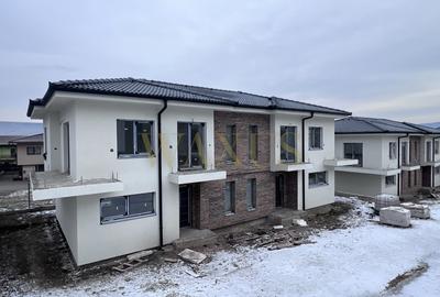 Duplex cu 4 camere în Florești