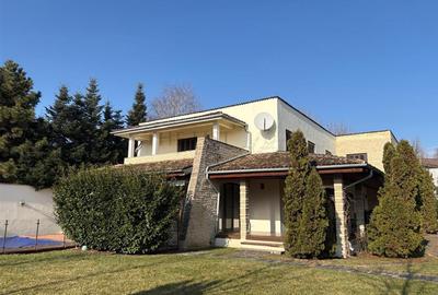 Casă individuală cu 7 camere în Pipera