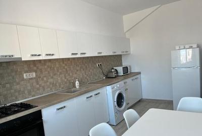 Apartament cu 3 camere decomandat în Tomis Plus