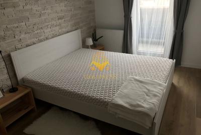 Apartament cu 2 camere semidecomandat, mobilat în Central