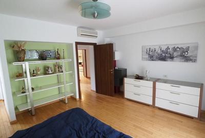 Spacious house for rent with nice yard, garden & covered parking | Pet friendly - 9