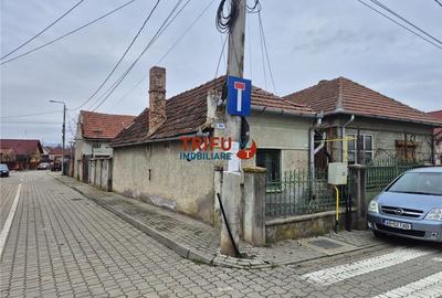 Casă individuală cu 5 camere în Bărăbanț