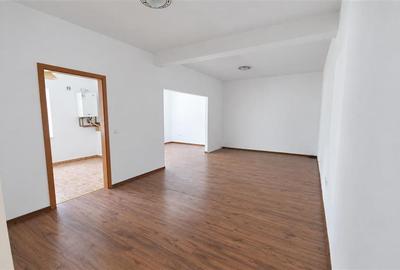 De vanzare - apartament 2 camere, Avantgarden 1 - 4
